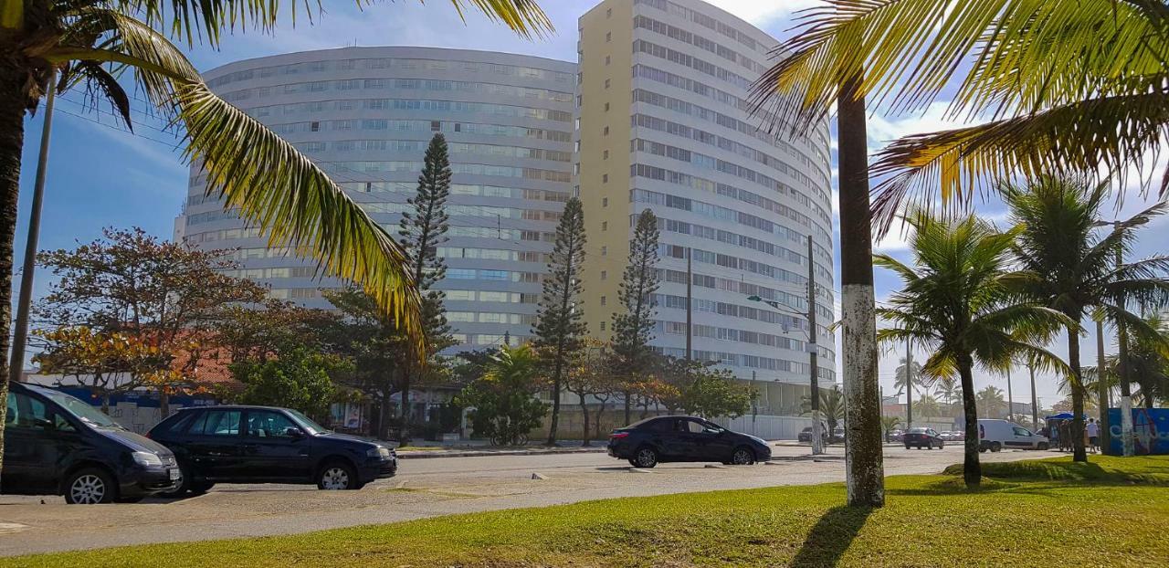 Apartamento Em Frente A Praia Peruíbe Екстериор снимка